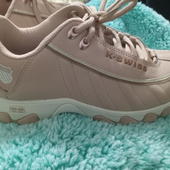 Rose K-Swiss sneakers..worn only once - Picture 3 of 4